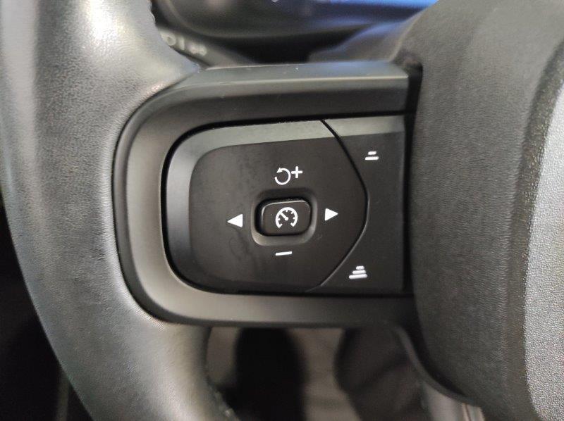 VOLVO XC40 (2017-->) - XC40 B3 automatico Core