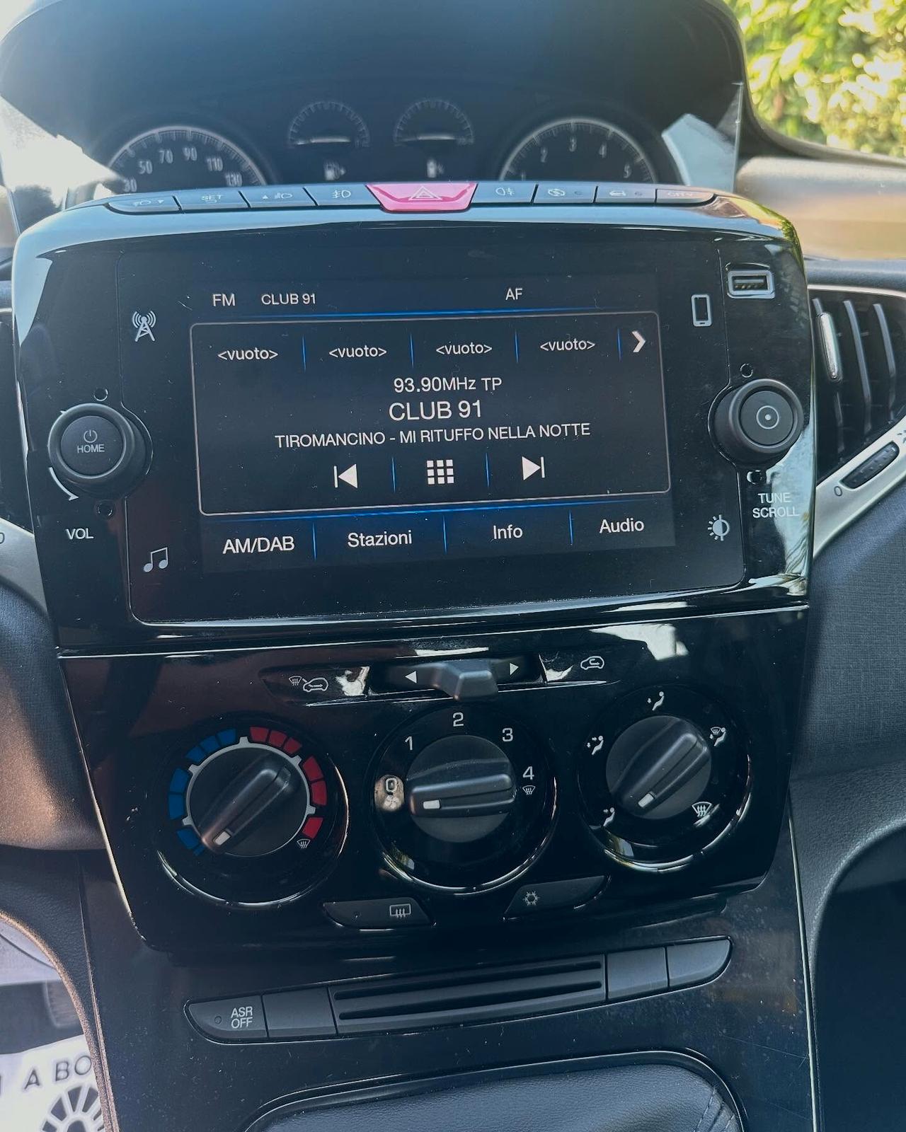 Lancia Ypsilon 1.0 FireFly 5 porte S&S Hybrid Ecochic Gold