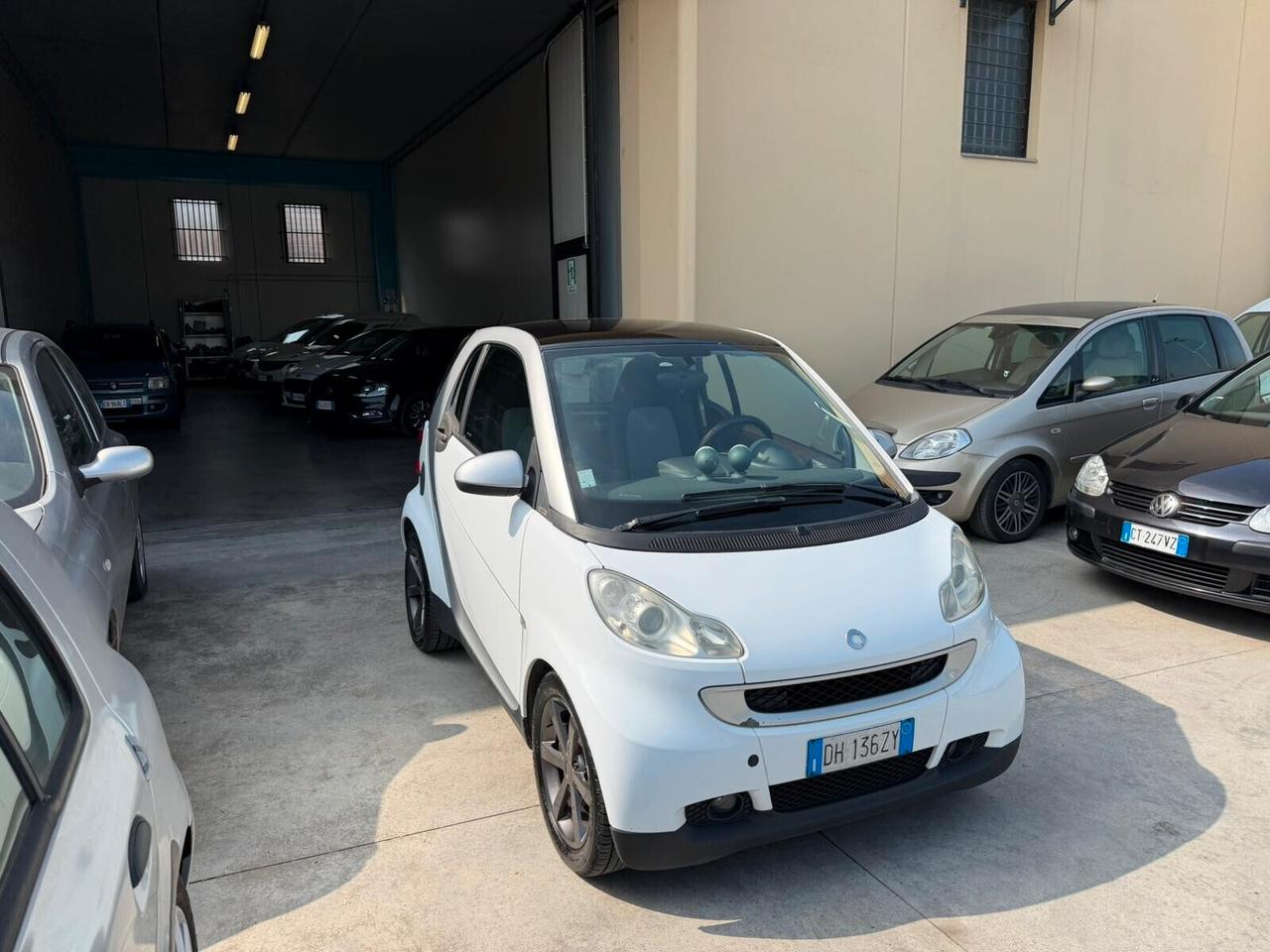 Smart ForTwo 1000 52 kW coupé pure