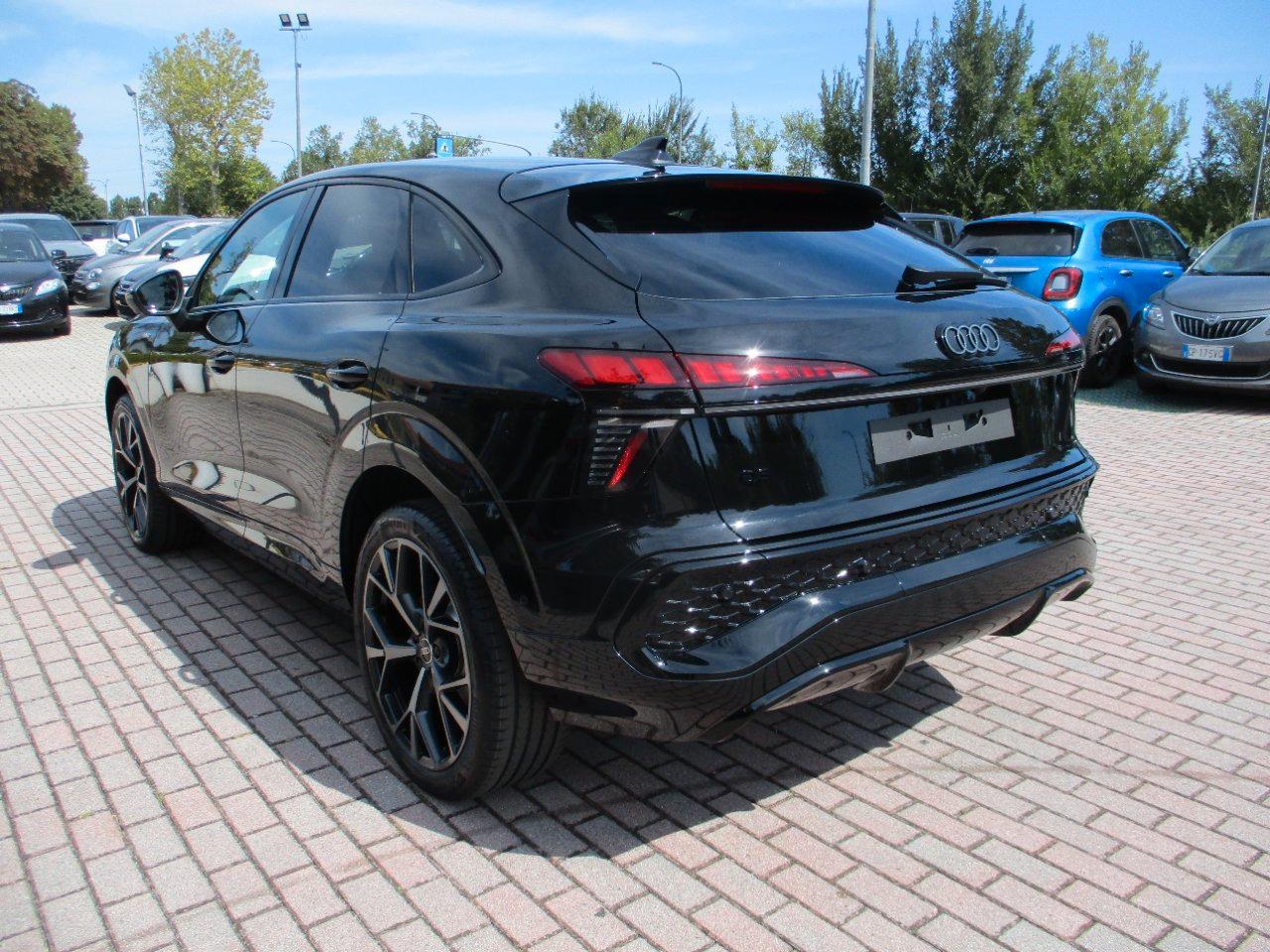 Audi Q3 Sportback 2.0 tdi S line 150cv s-tronic Black TETTO/Navi/360