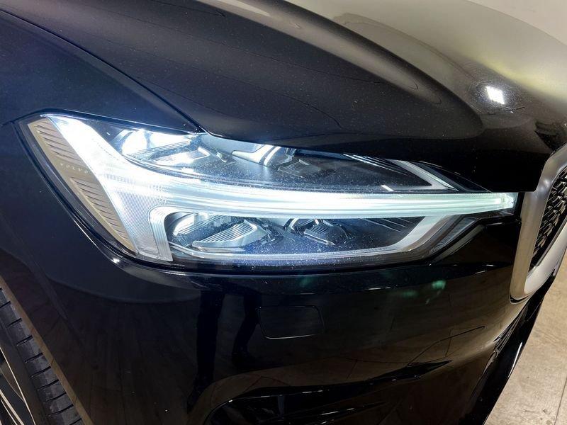 Volvo XC60 XC60 B4 (d) AWD Geartronic R-design