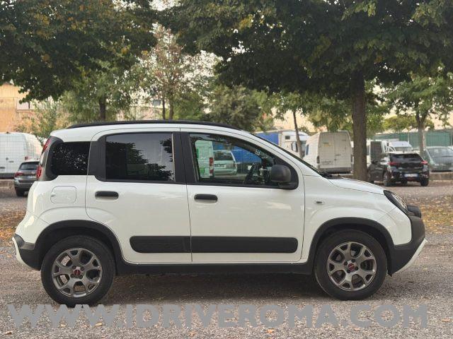 FIAT Panda Cross 1.0 FireFly Hybrid City Cross+ GPL