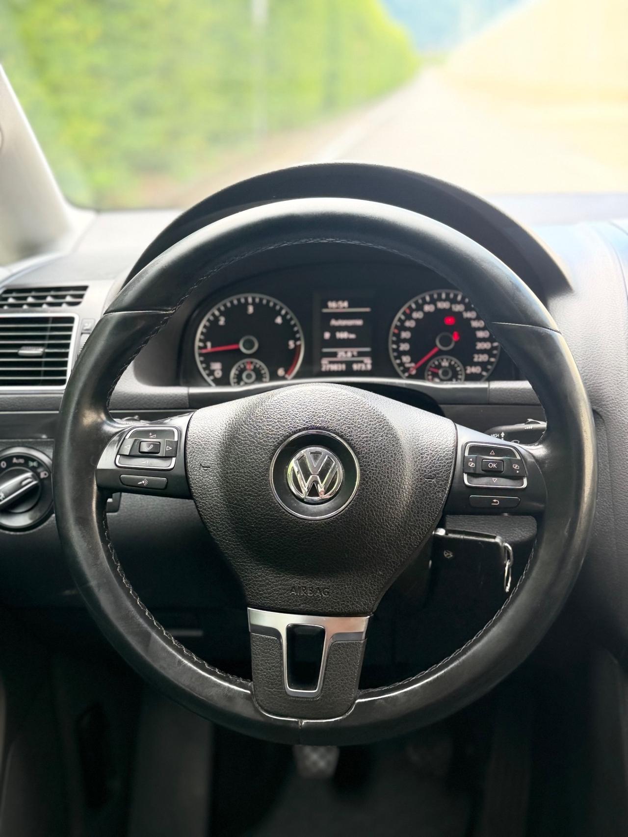 Volkswagen Touran 1.6 TDI 105cv 7 POSTI OK NEOPATENTATI