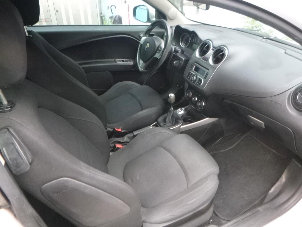 Alfa Romeo MiTo 1.3 JTDm-2 95 CV S&S Distinctive