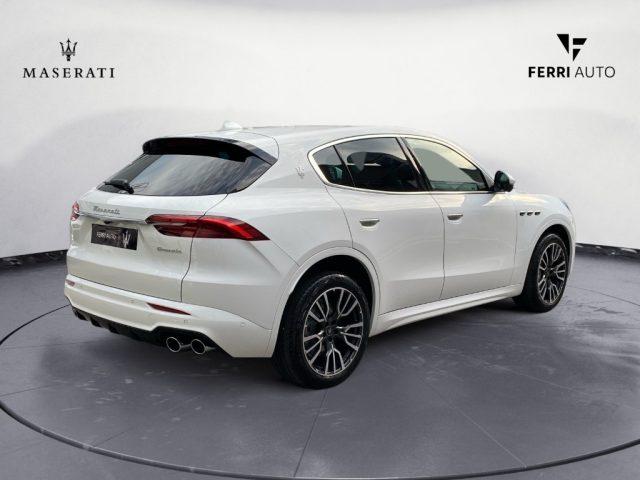 MASERATI Grecale MHEV 300 CV AWD MY25