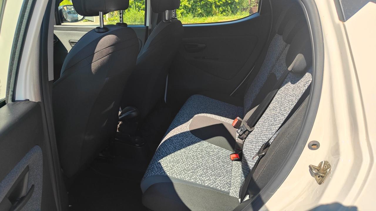 Lancia Ypsilon 1.0 FireFly 5 porte S&S Hybrid Ecochic Gold