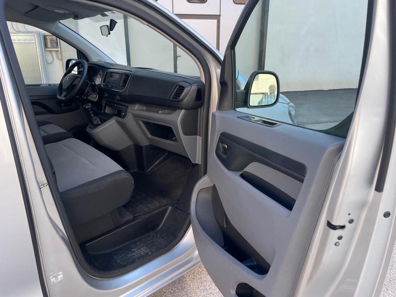 Peugeot Expert BlueHDi 115 S&S PL-TN Combi Standard 9 POSTI