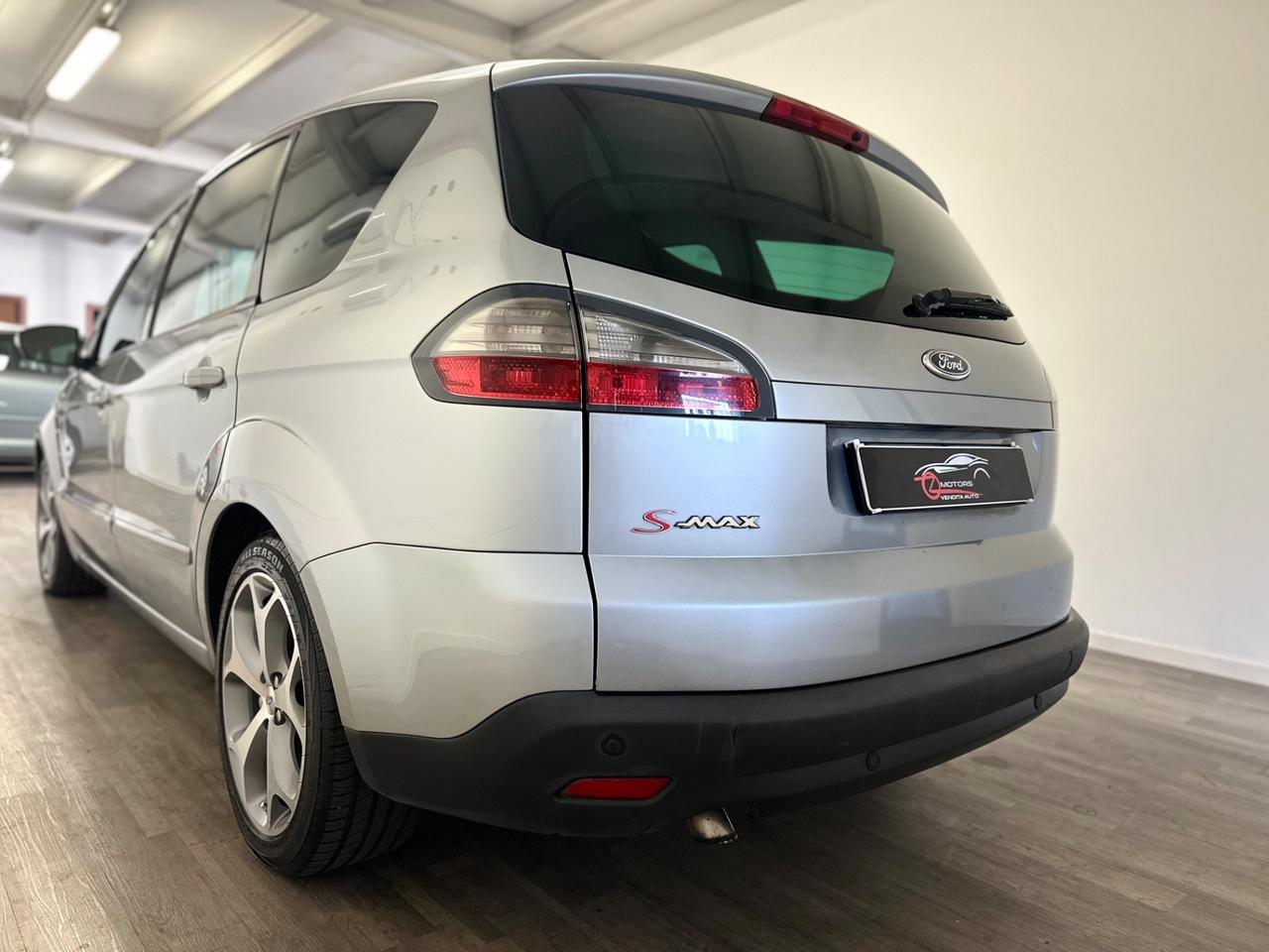Ford S-Max 1.8 TDCi 125CV TITANIUM NEOPATENTATI