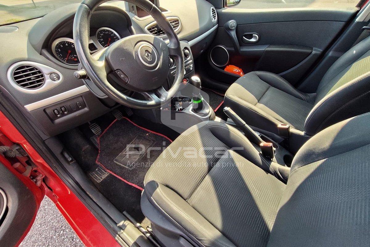 RENAULT Clio 1.2 16V 5 porte Dynamique