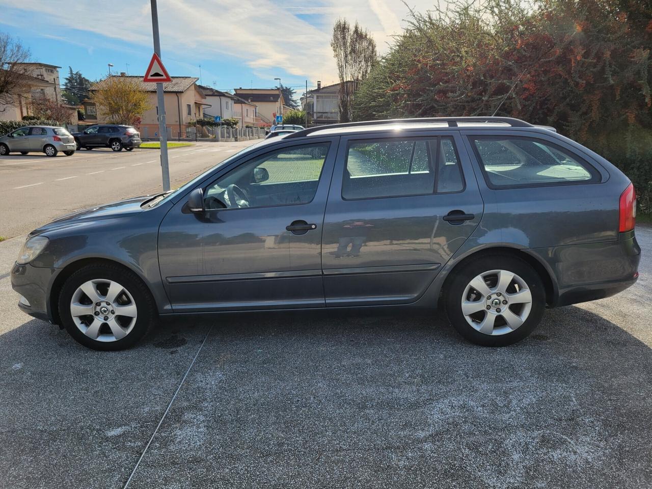 Skoda Octavia 1.6 TDI 105cv RADIATA PER EXPORT