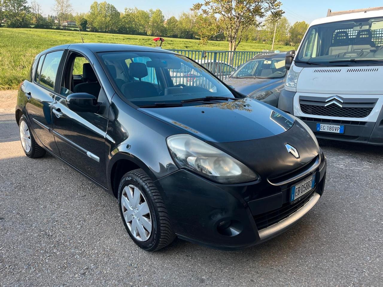 Renault Clio 1.2 16 V 5P GPL DYNAMIQUE