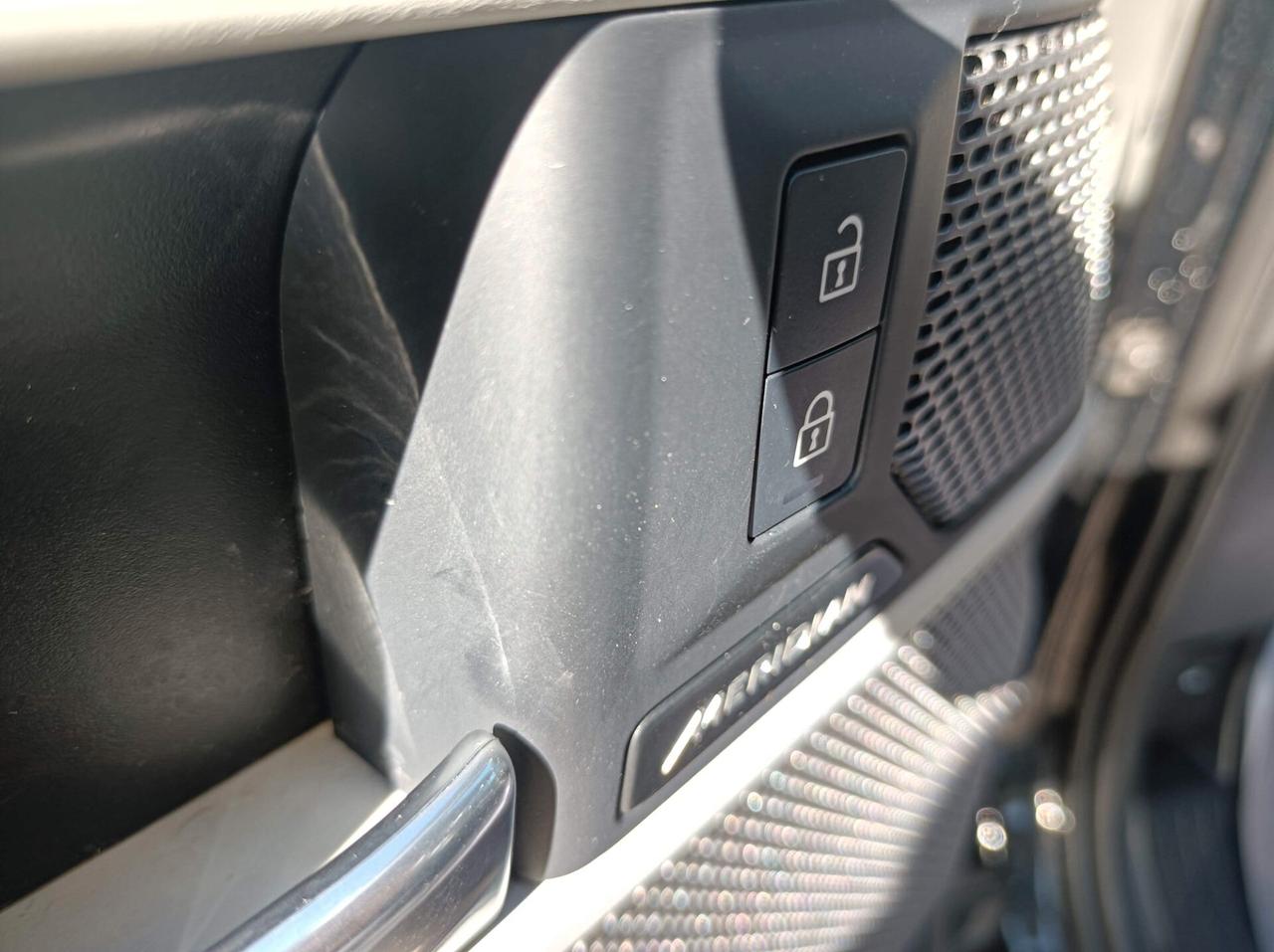 Land Rover Defender 110 3.0D I6 250 CV AWD Auto X-Dynamic HSE