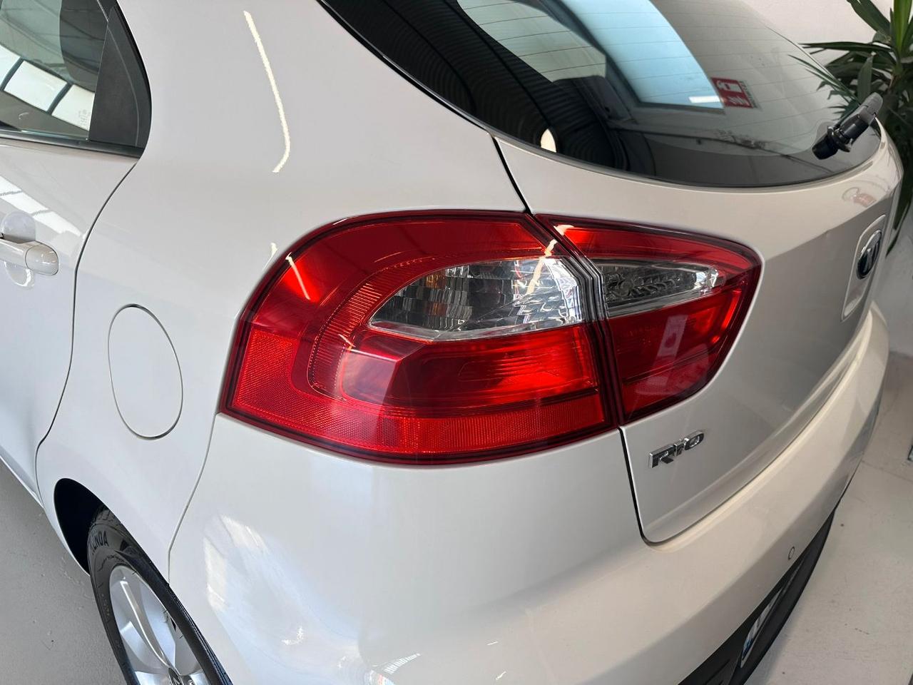 Kia Rio 5 Porte Rio 5p 1.1 crdi Active E6