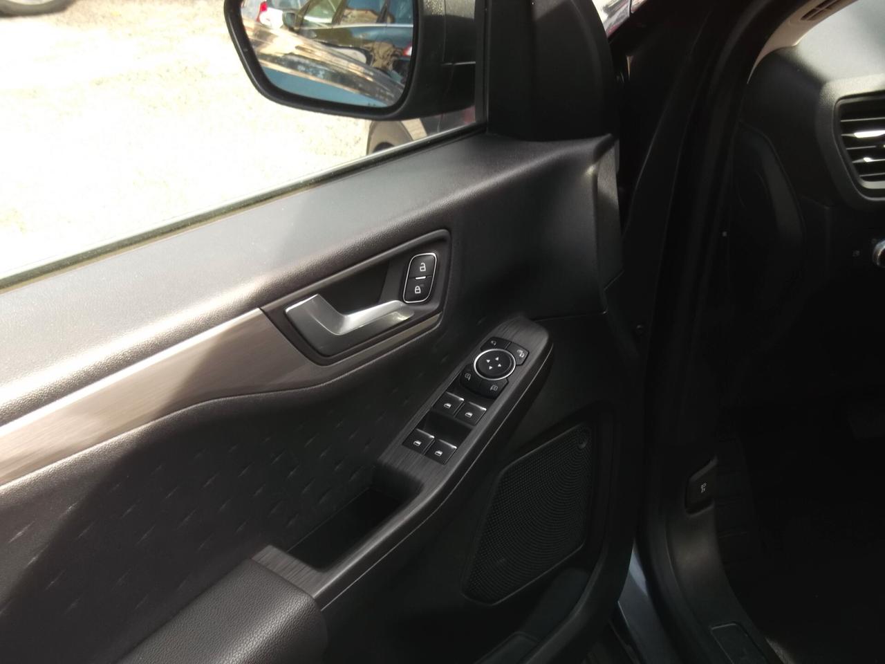 Ford Kuga 2.5 Plug In Hybrid 225 CV CVT 2WD Titanium Business - 09