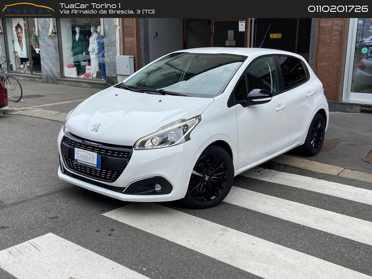 Peugeot 208 Black Line 1.2 PureTech 82 #50393