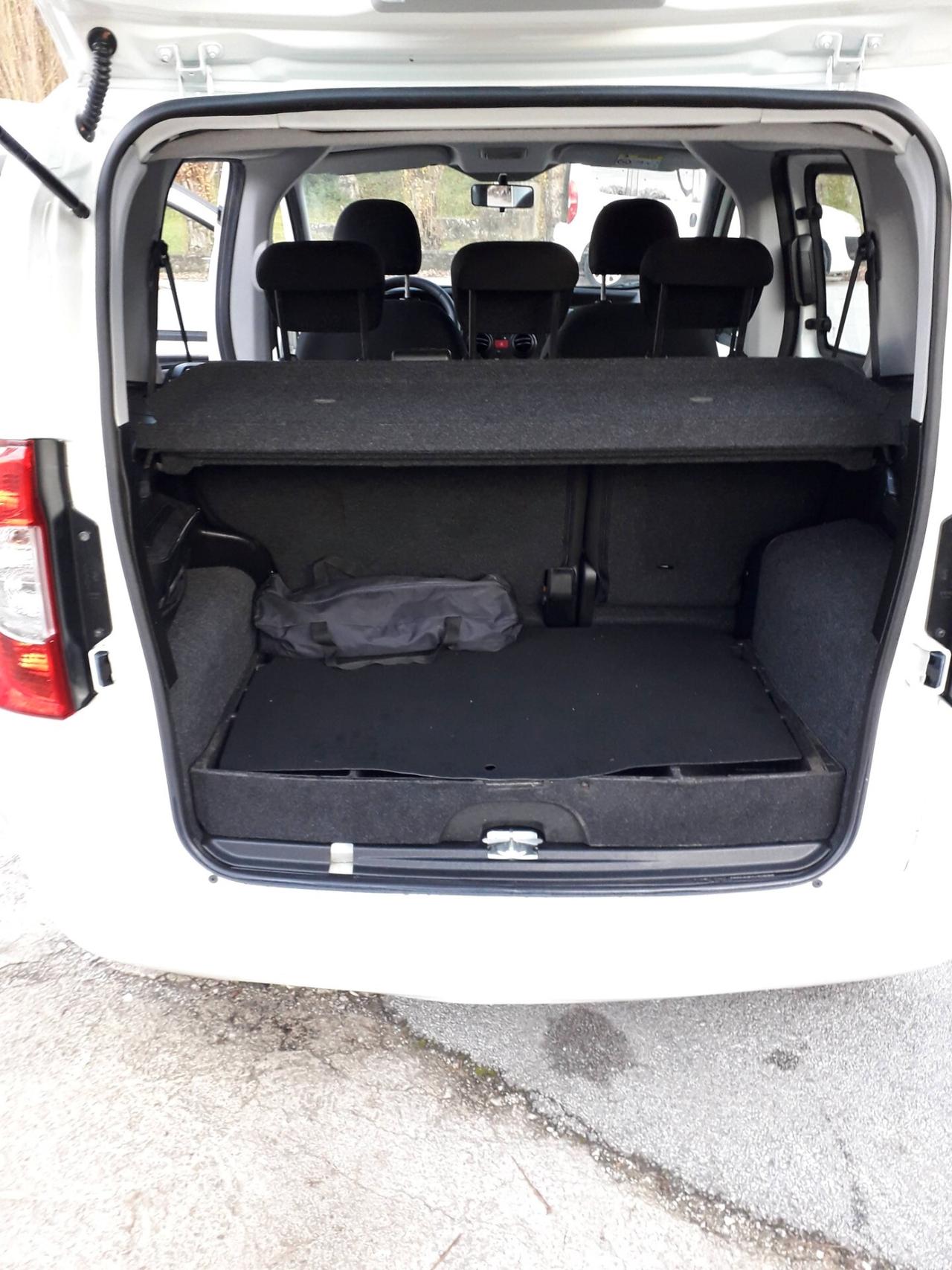 Fiat Qubo 1.4 8V 77 CV Natural Power 017