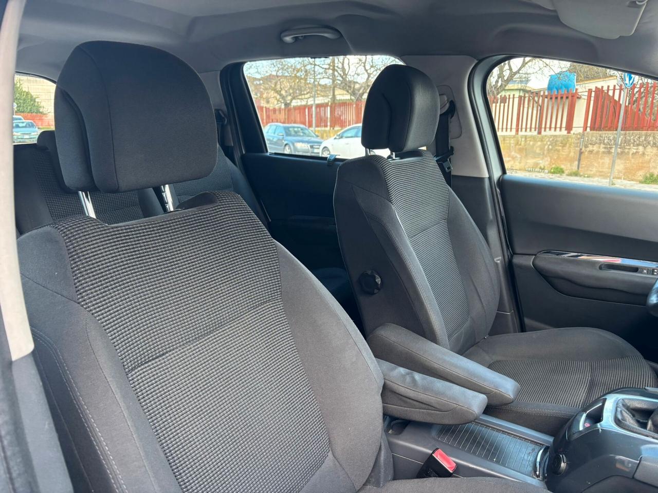 Peugeot 5008 1.6 HDi 112CV Business