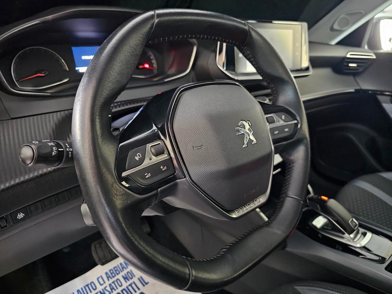 Peugeot 2008 PureTech 130 S&S EAT8 Allure Navi Pack