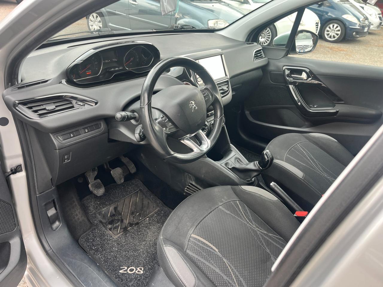 Peugeot 208 PureTech 82 5 porte Access