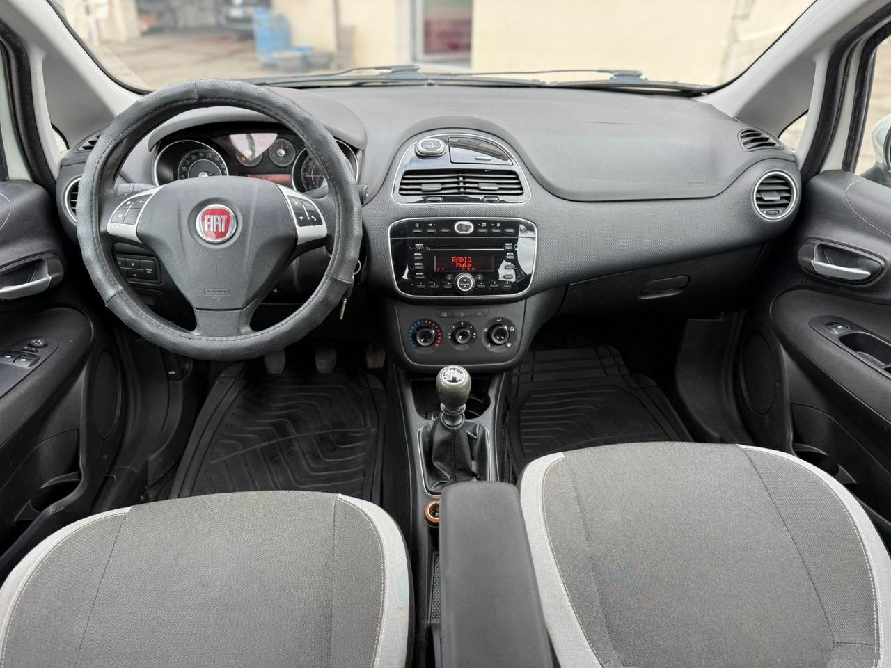 FIAT Punto 1.4 5p. EMOTION Natural Power