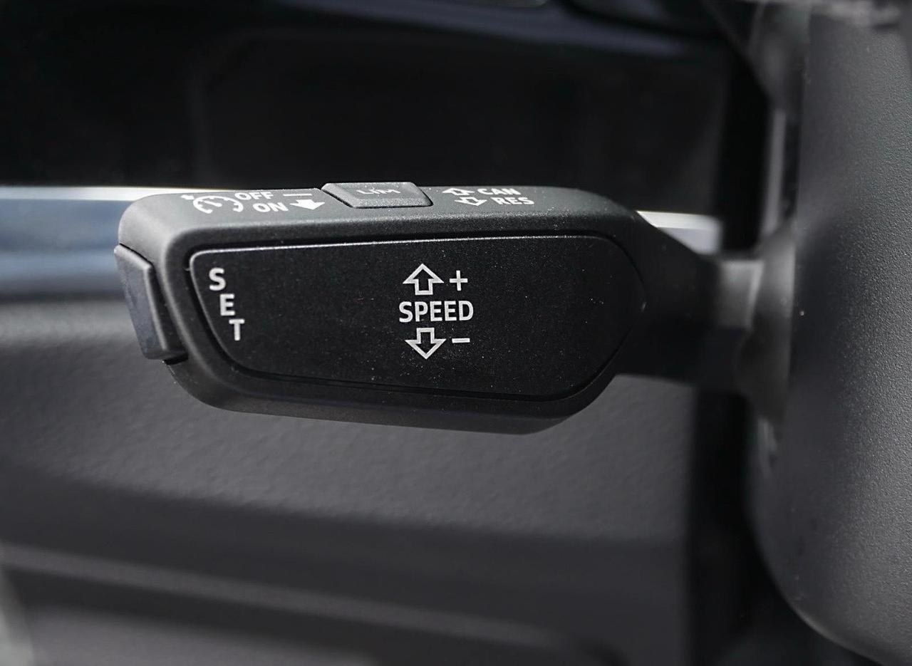 Audi Q3 45 TFSI S tronic S LINE interno esterno