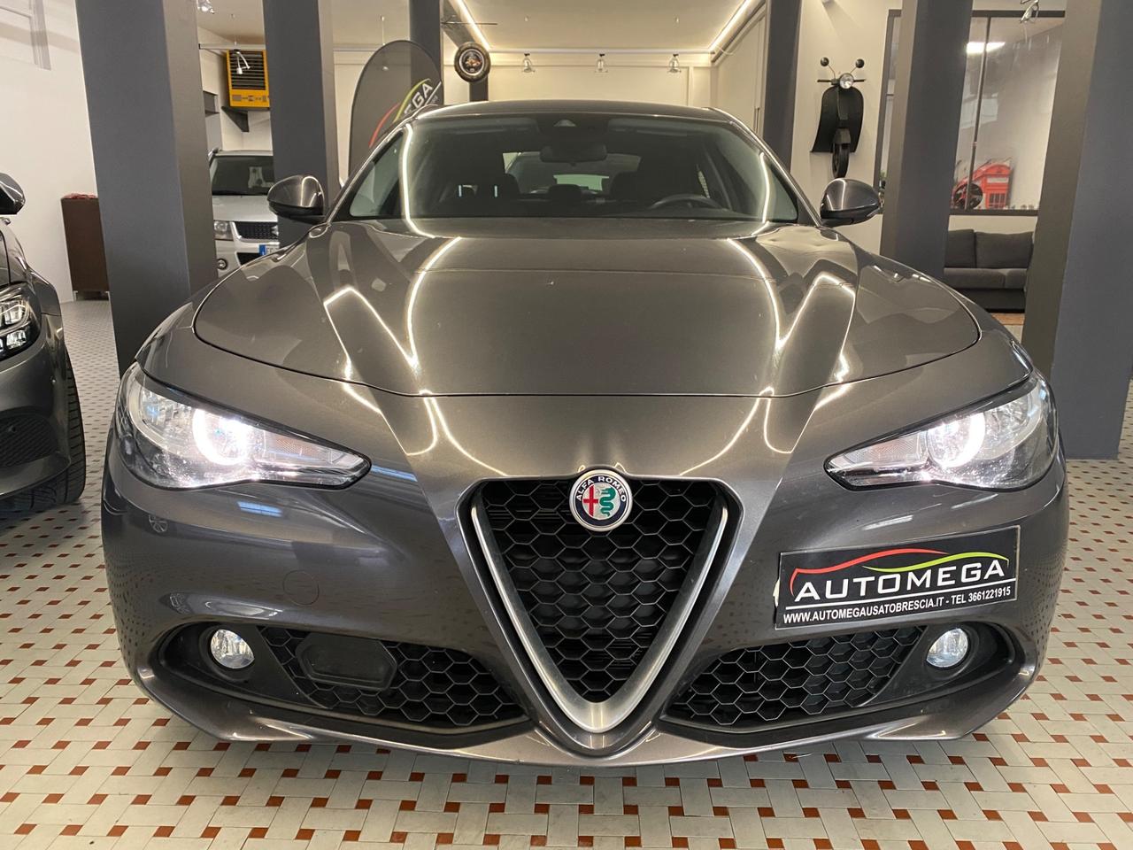 Alfa Romeo Giulia 2.2 136 cv Automatica- Navi