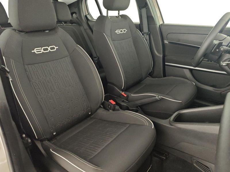 FIAT 600 Hybrid 110 CV DCT MHEV