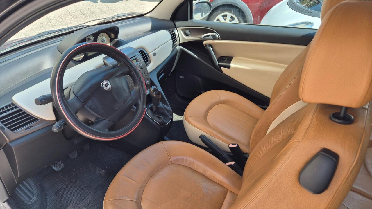 Lancia Ypsilon 1.3 Multijet 16V Oro