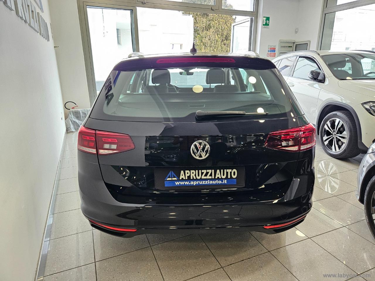 VOLKSWAGEN Passat Var. 1.6 TDI DSG EVO Business BMT