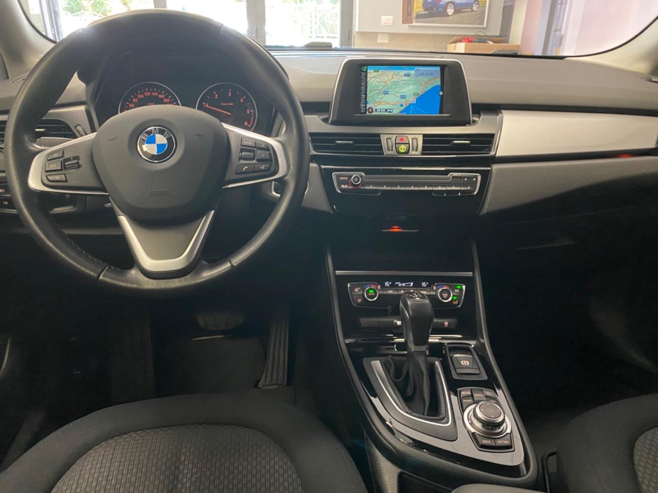 Bmw 2er Active Tourer 218d Active Tourer Sport