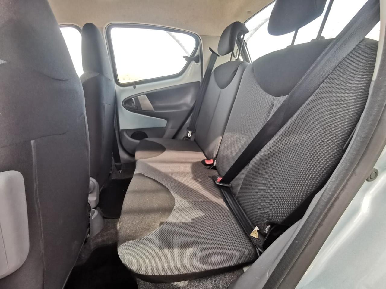 Toyota Aygo 1.0 12V VVT-i 5P. Sol autom