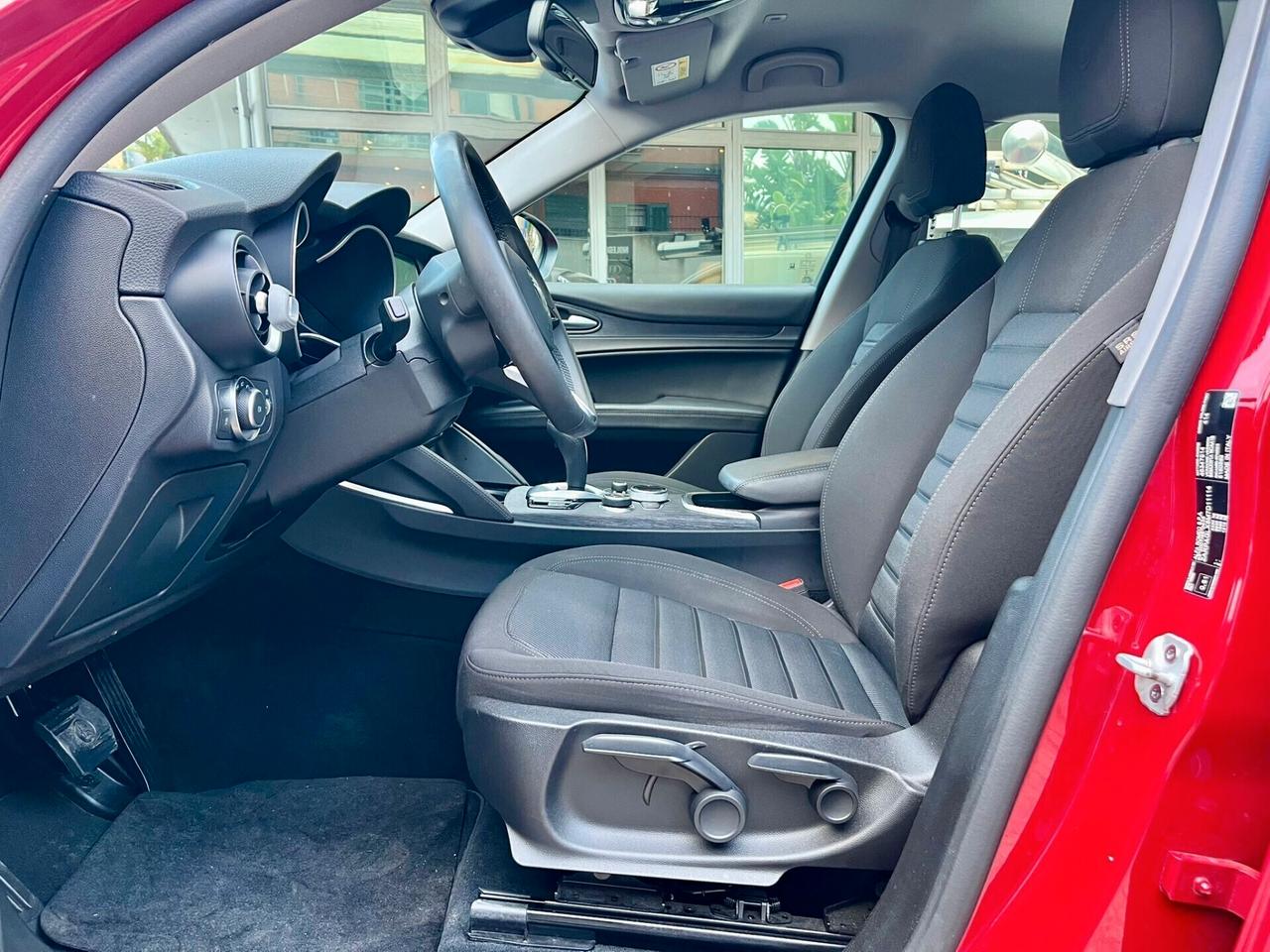 Alfa Romeo Stelvio 2.2 Turbodiesel 160 CV AT8 RWD Business
