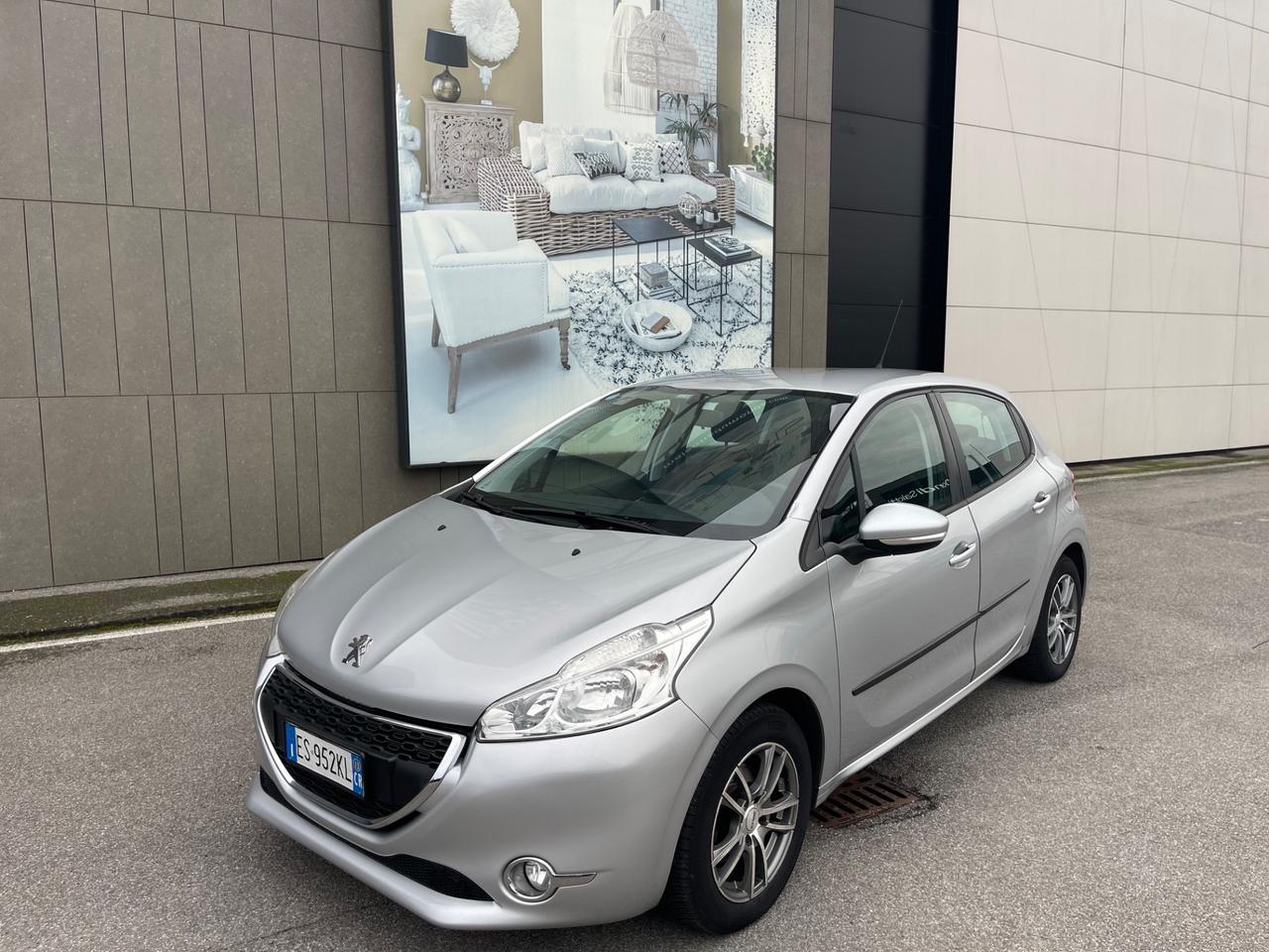 Peugeot 208 1.2 VTi 82 CV 5 porte Active