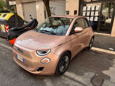 Fiat 500 500e Berlina 42 kWh Icon Led sensori parcheggio