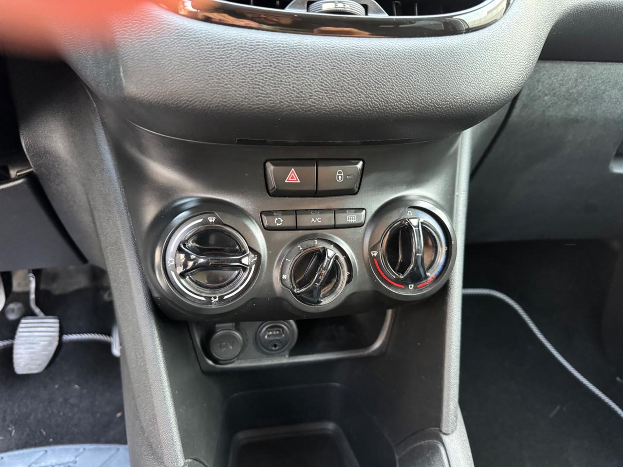Peugeot 208 1.4 GPL 95CV Active 2014