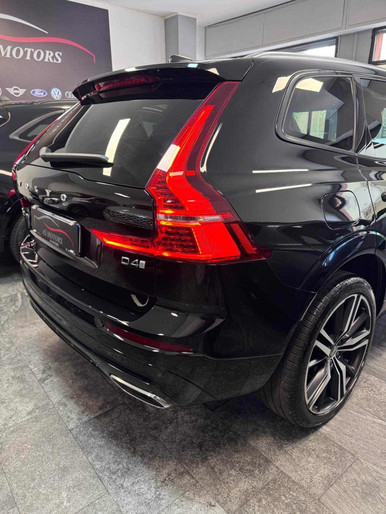 Volvo XC60 2.0 190 D4 AWD R-design IVA esposta