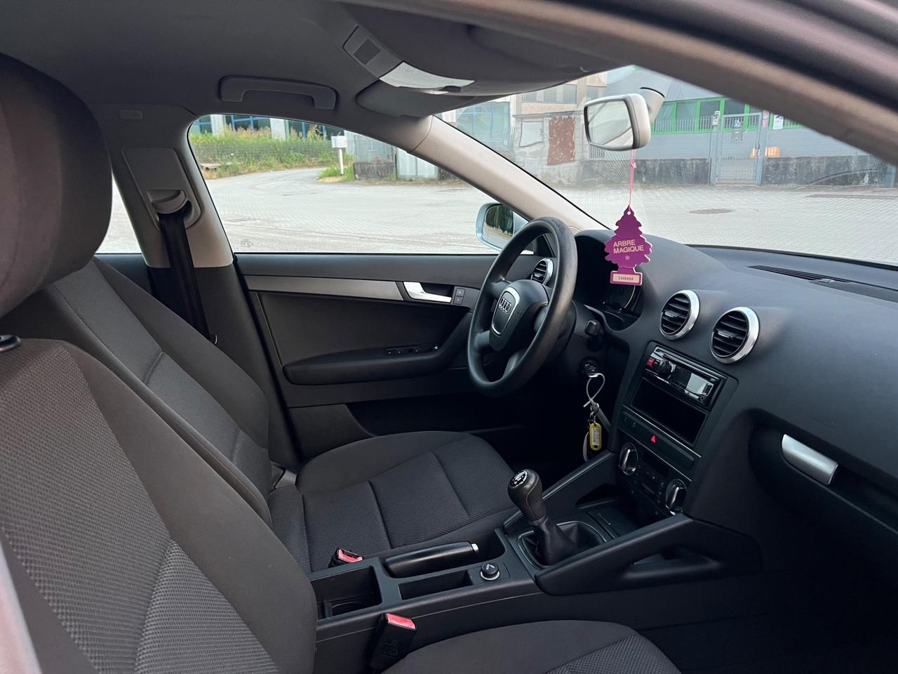 Audi A3 SPB 1.6 TDI 105 CV CR Attraction