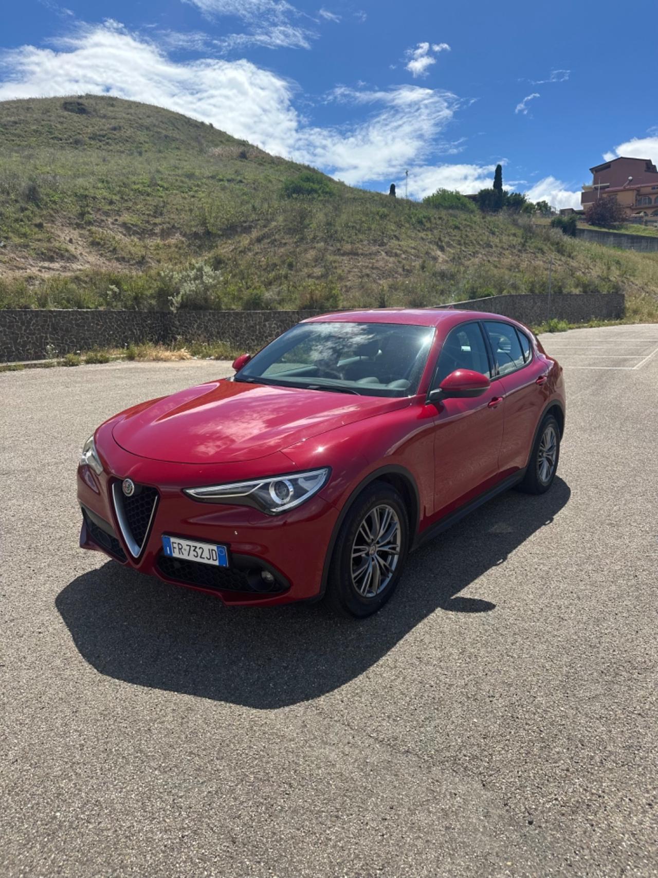 Alfa Romeo Stelvio 2.2 Turbodiesel 180 CV AT8 RWD Business