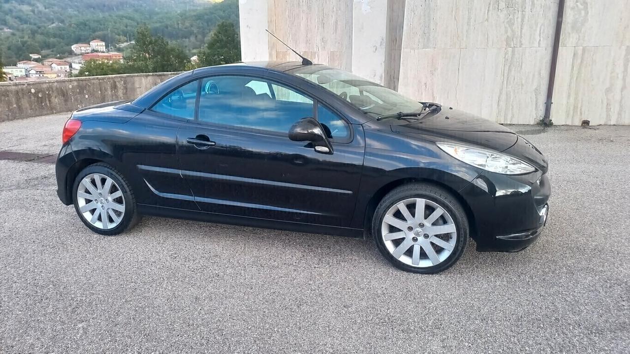 Peugeot 207 1.6 VTi 120CV CC aut. Féline