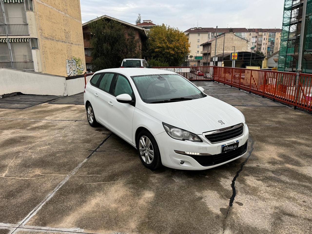 Peugeot 308 BlueHDi 120 S&S SW Business