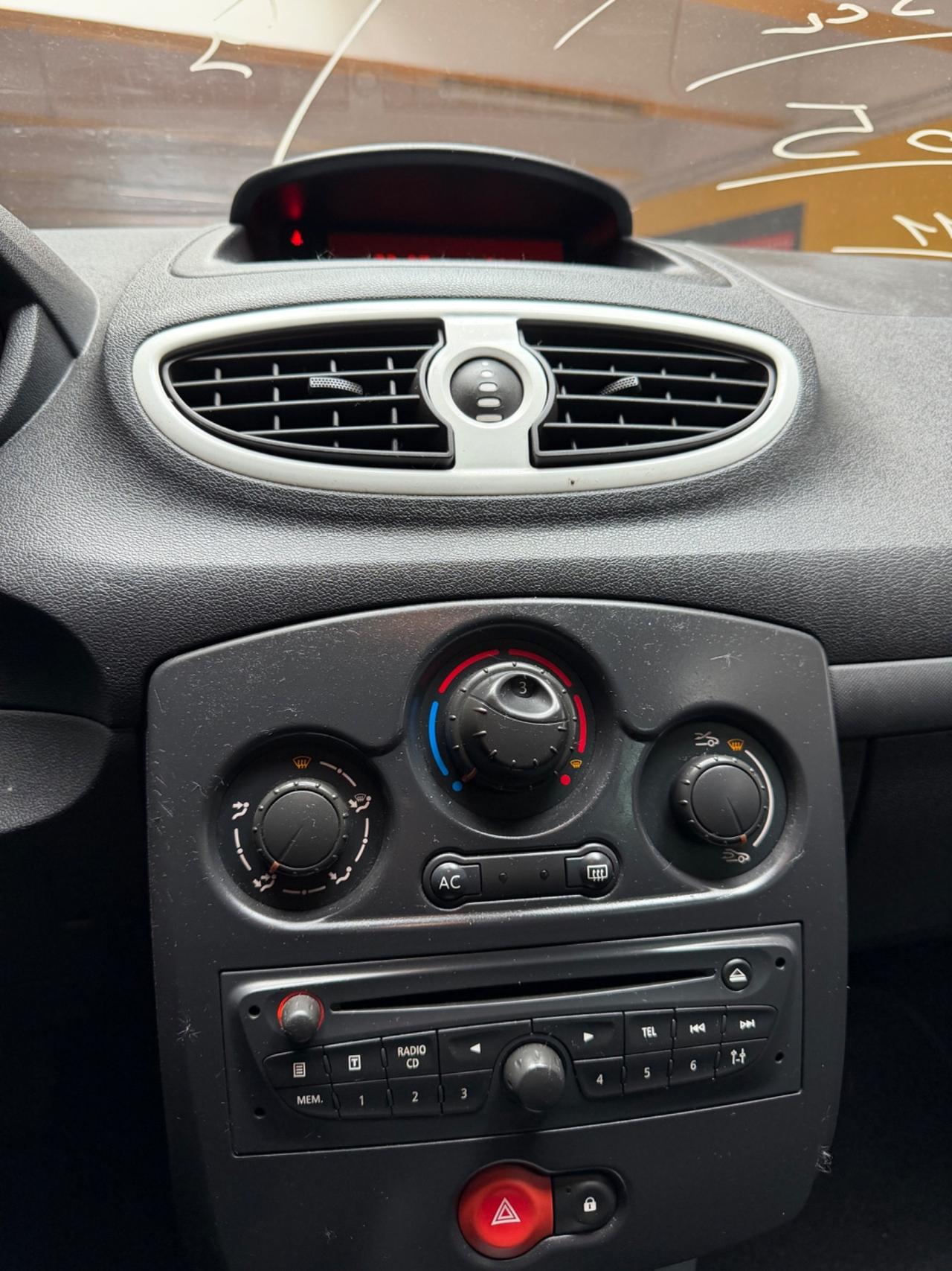 Renault Clio 1.2 Neopatentati Euro 5