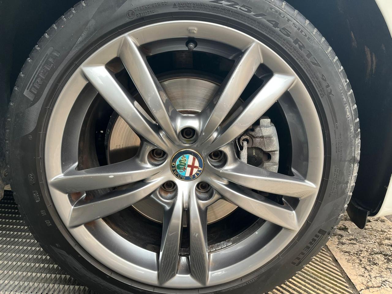 Alfa Romeo Giulietta 2.0 JTDm - PERFETTA - 2015