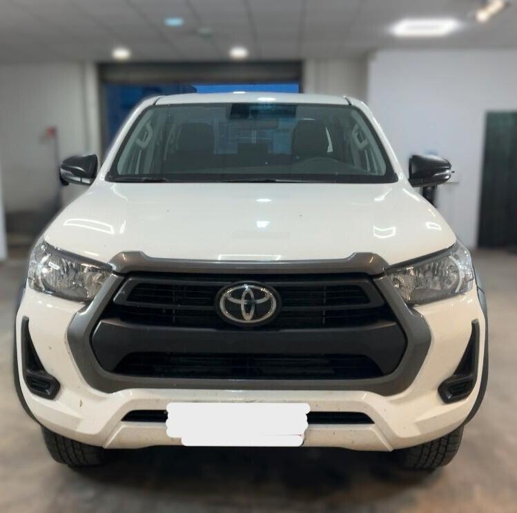 Toyota Hilux 2.8 D-4D 4WD 4 porte DoubleCab Lounge