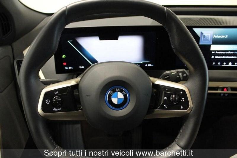 BMW iX xdrive40 pacchetto sportivo