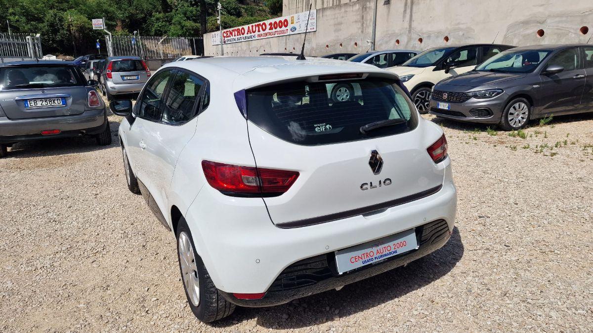 RENAULT Clio 1.2 75 CV GPL 5p. Costume National