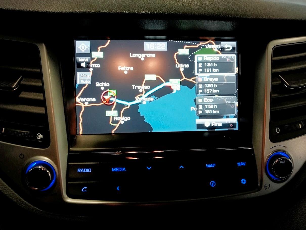 Hyundai TUCSON 1.7 CRDI XPOSSIBLE 19" CAMERA *CAMBIO NUOVO*