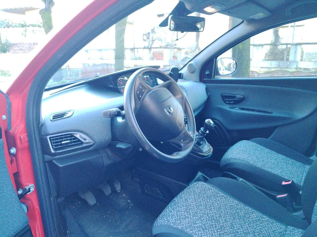 Lancia Ypsilon Silver 1.0 FireFly MHEV