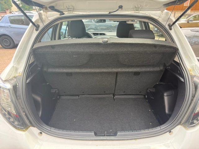 TOYOTA Yaris 1.3 5 porte Lounge