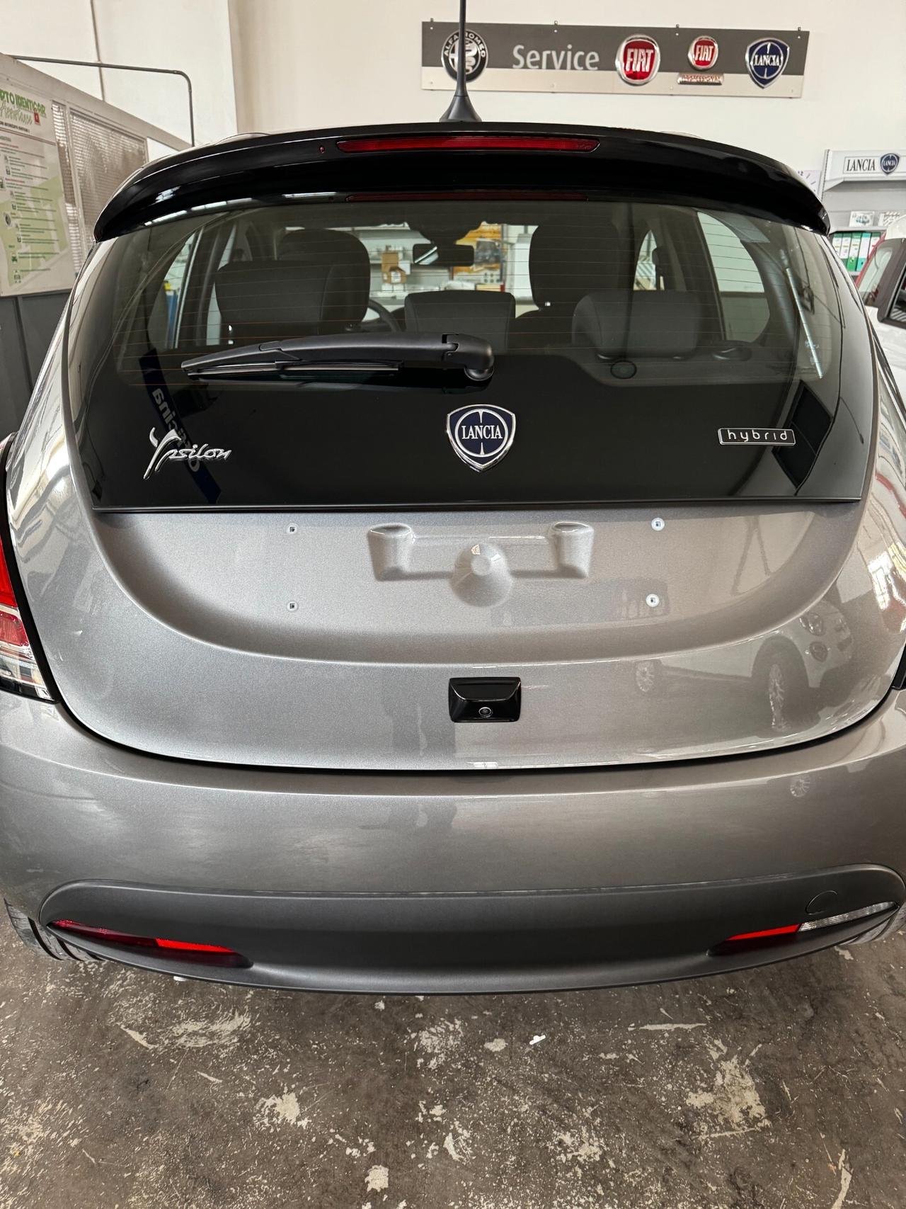 10 YPSILON KM0 PREZZI A PARTIRE DA EURO 14,950