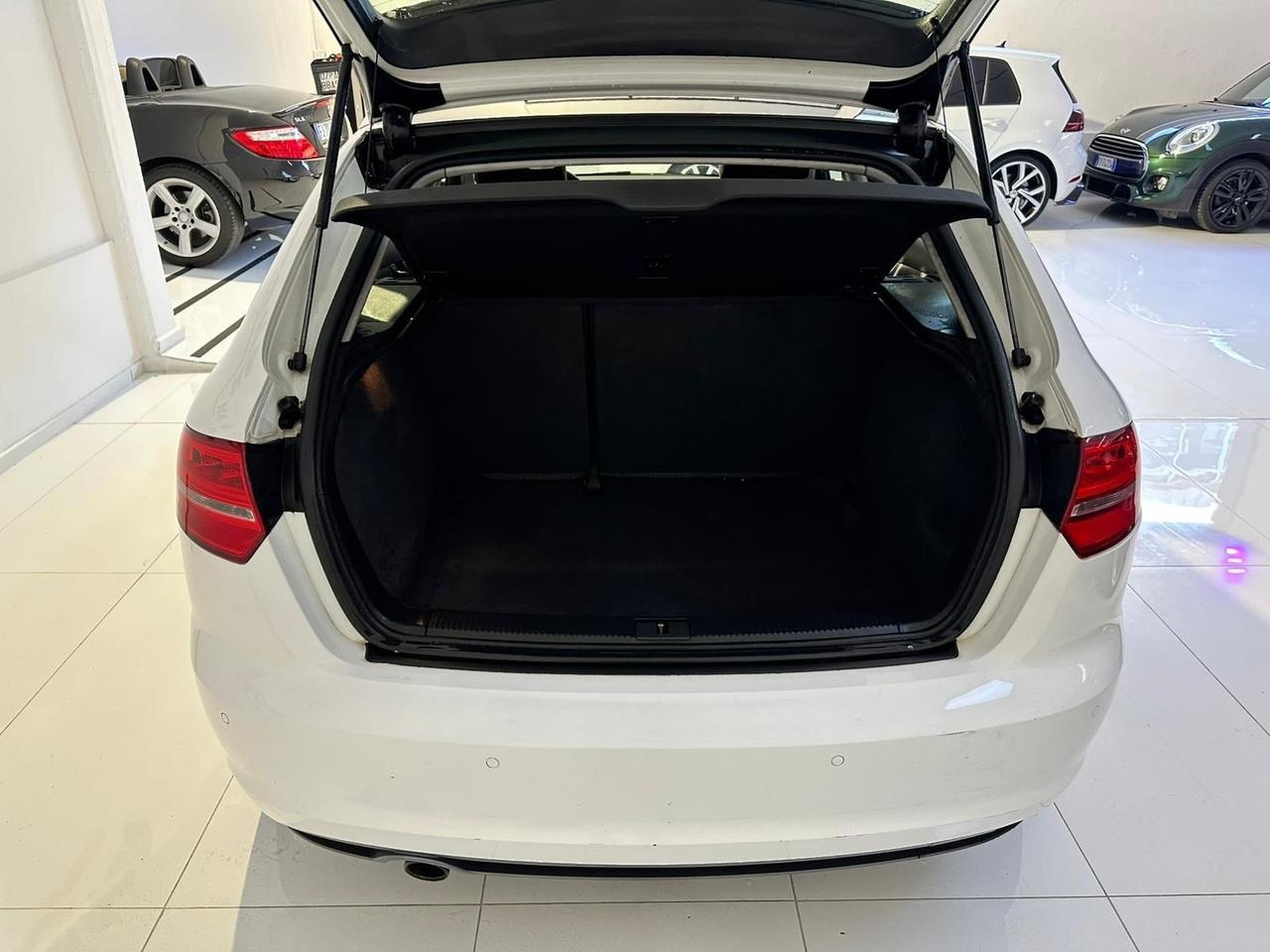 Audi A3 SPB 1.6 TDI 105 CV CR S tronic Attraction